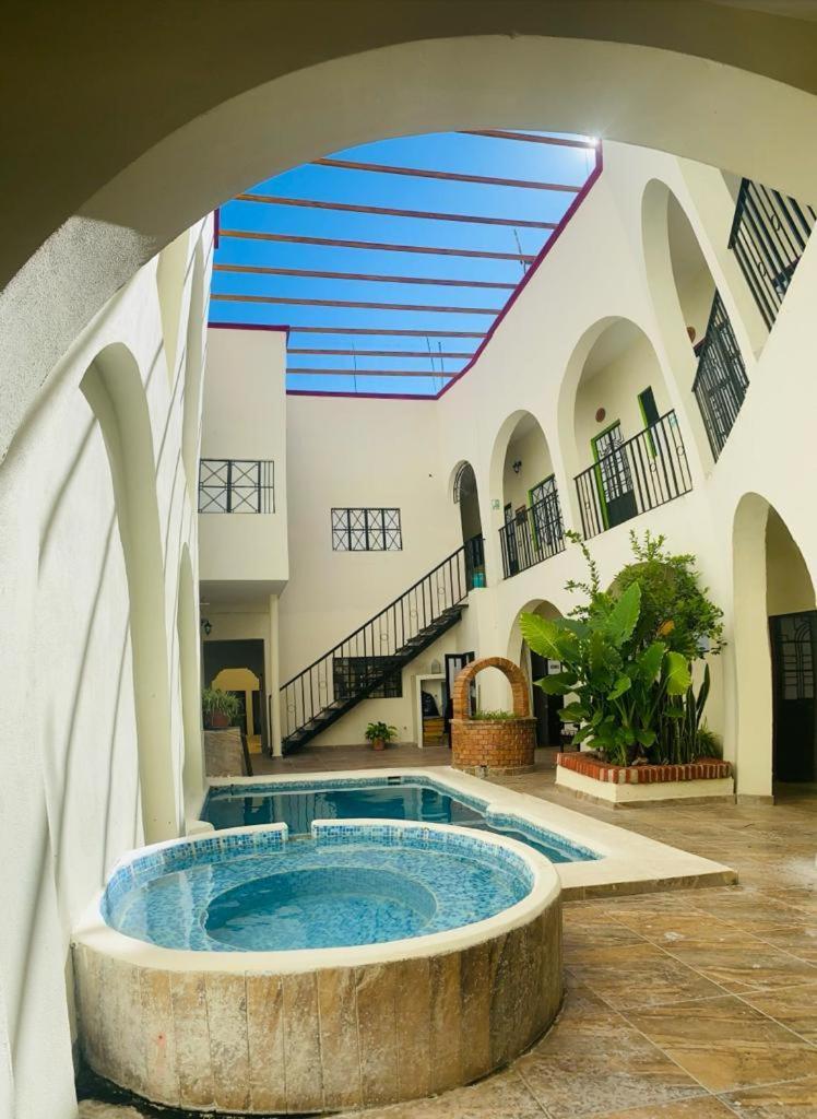 Hotel Dona Chela En Calvillo Bagian luar foto